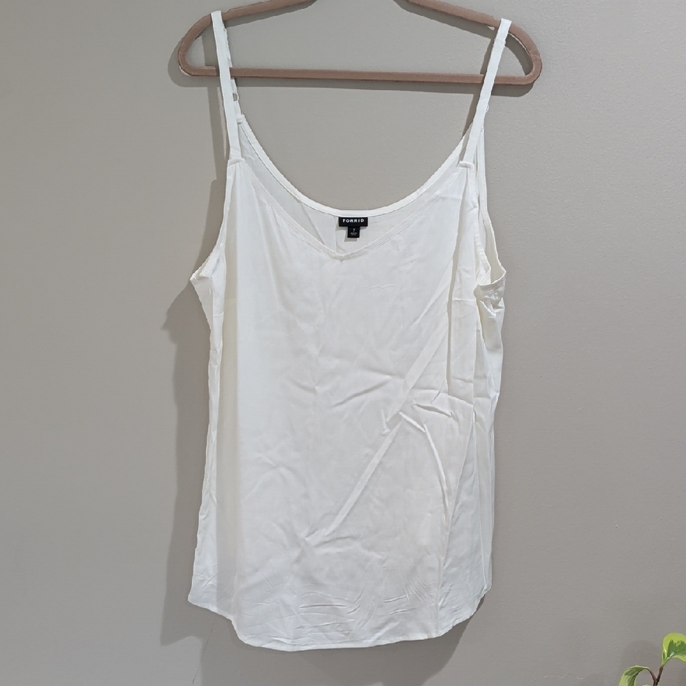 torrid Cream V-Neck Spaghetti Strap Camisole